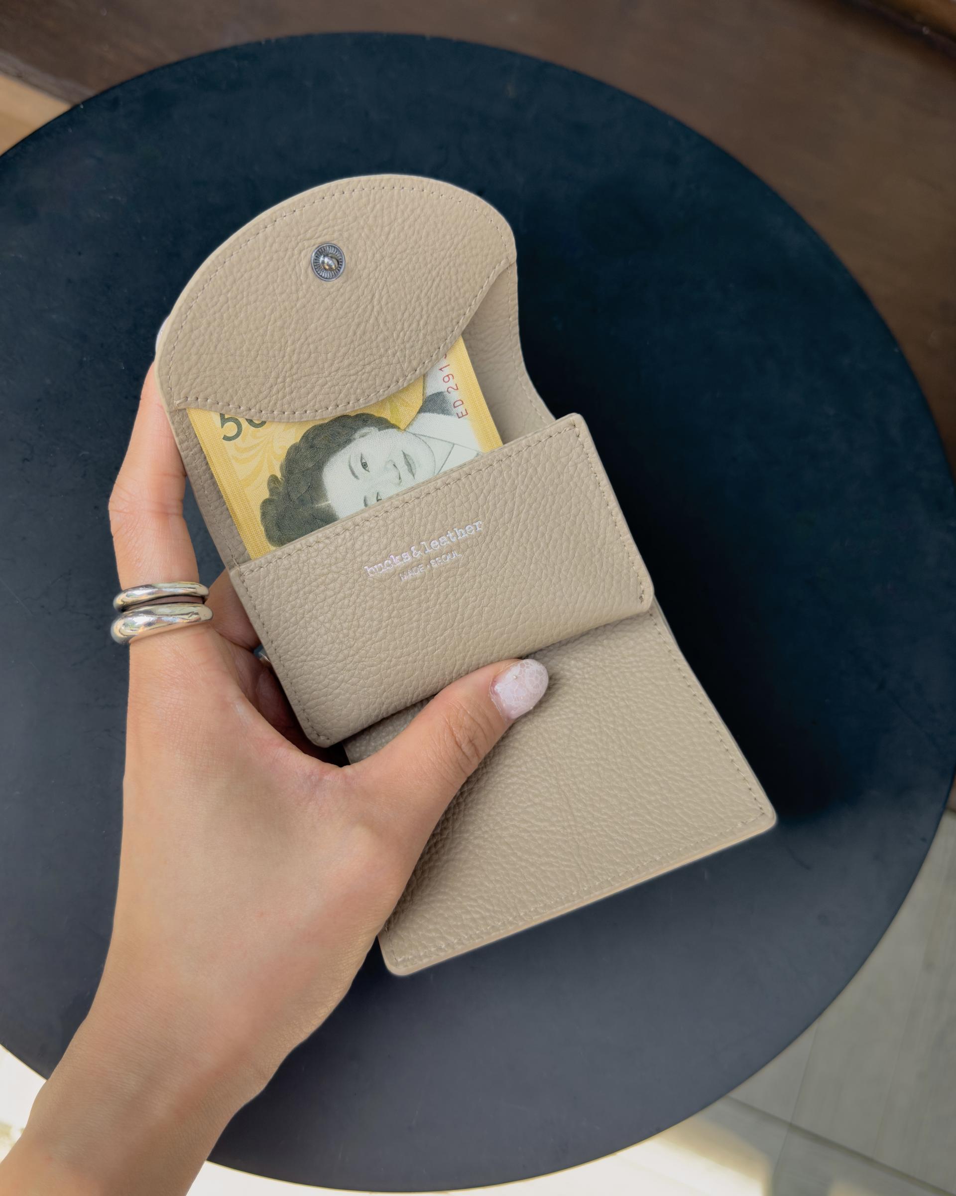 紧凑型钱包 / Compact Wallet