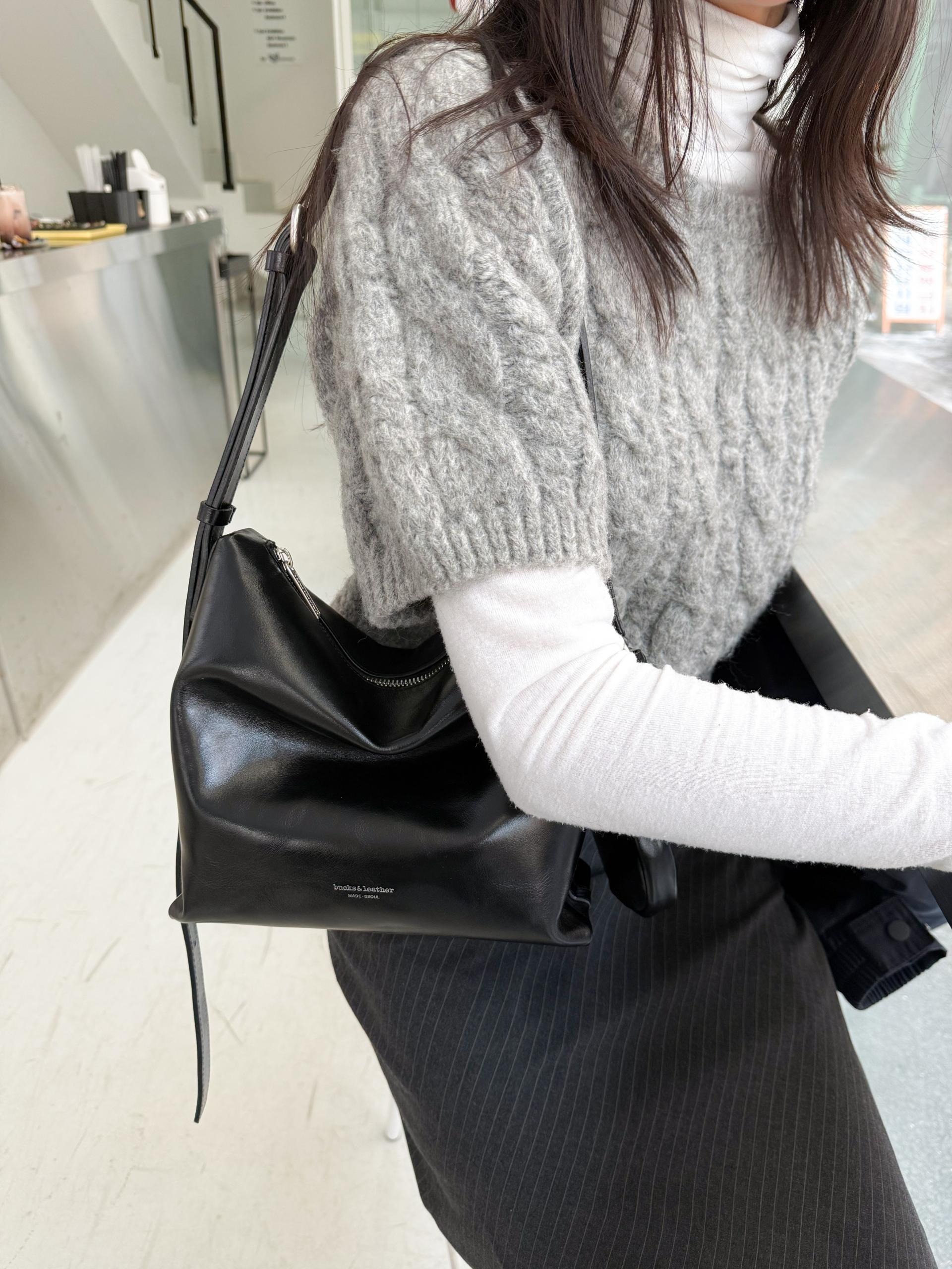 low包 S (亮面牛皮) /Low Bag S (Pull-up)