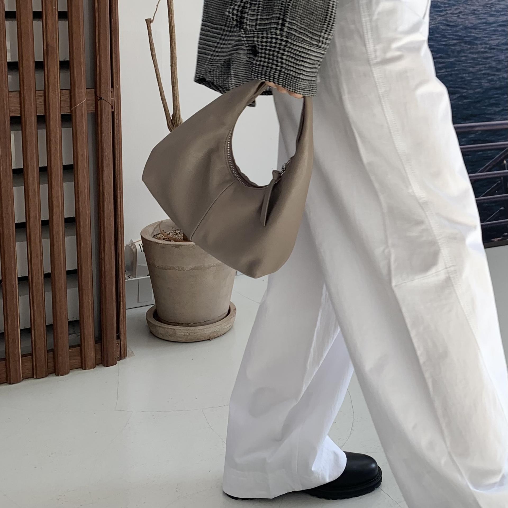 椰子包 / Coconut Bag
