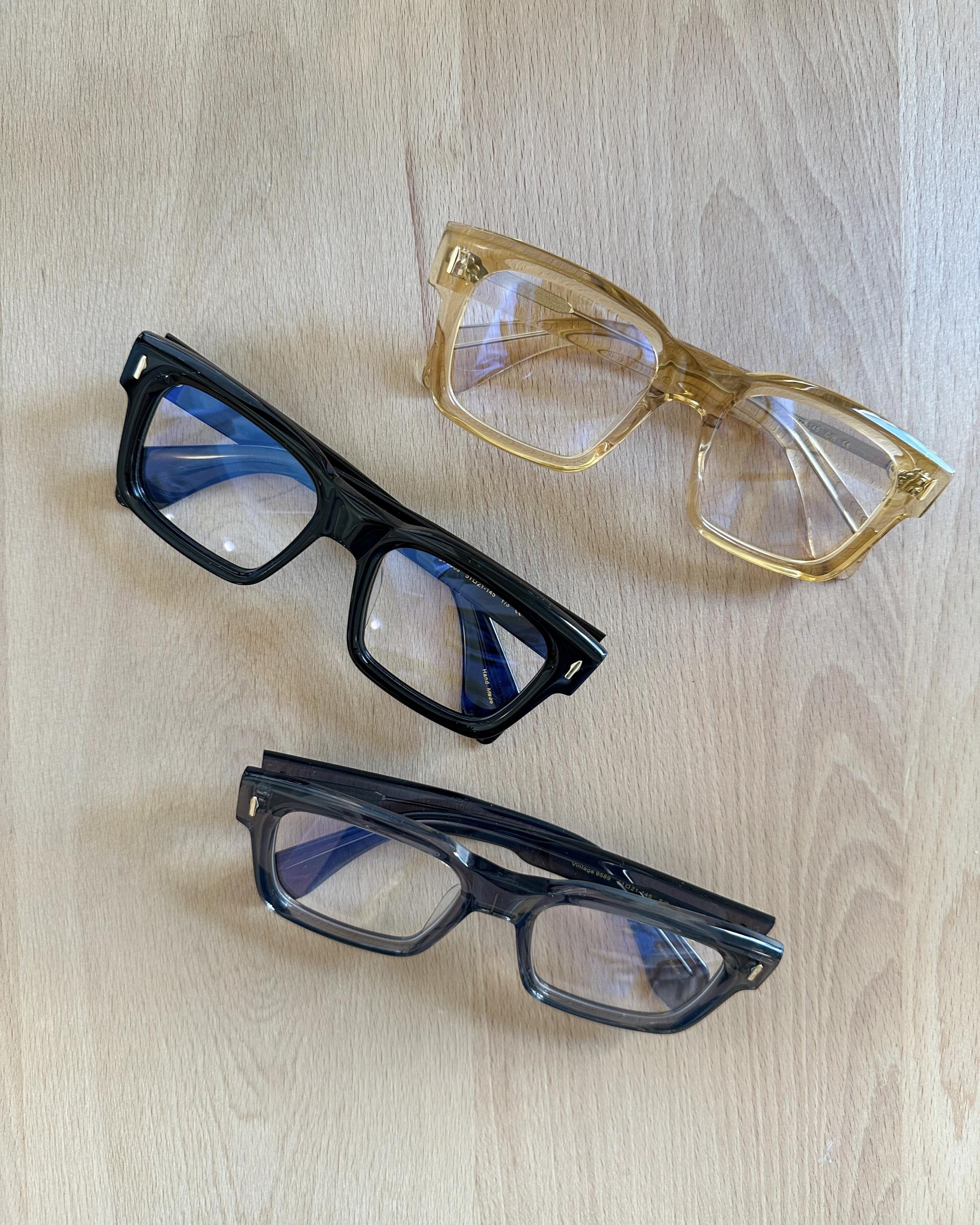 9589 Glasses