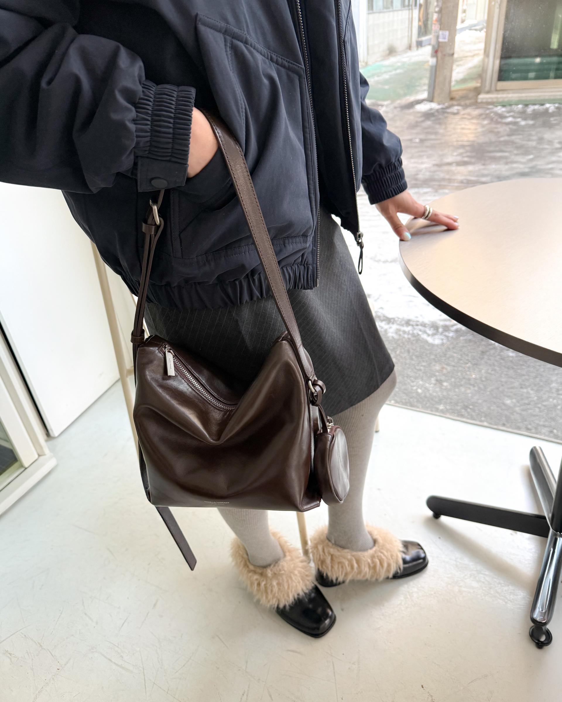 low包 S (亮面牛皮) /Low Bag S (Pull-up)