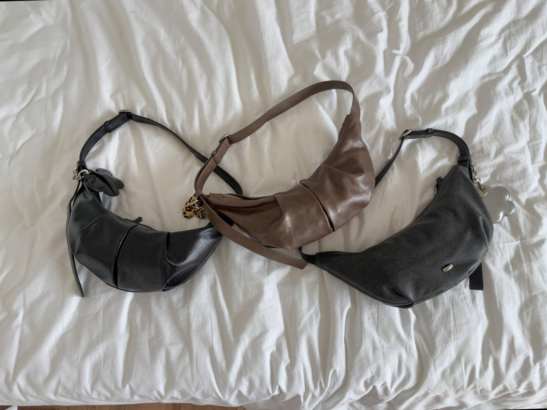 分身斜挎饺子包 / Cent Crossbody Bag