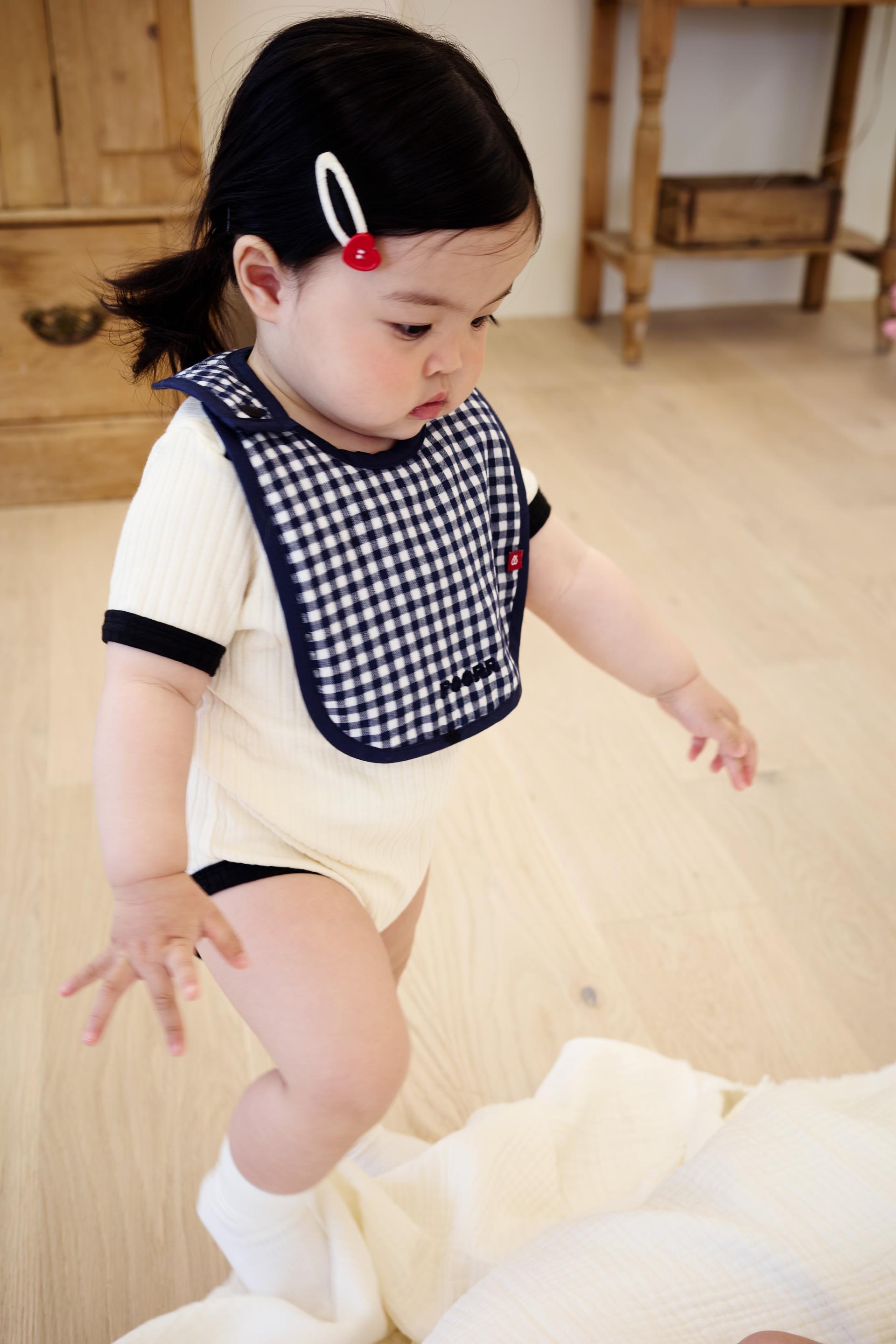 말랑 바디수트