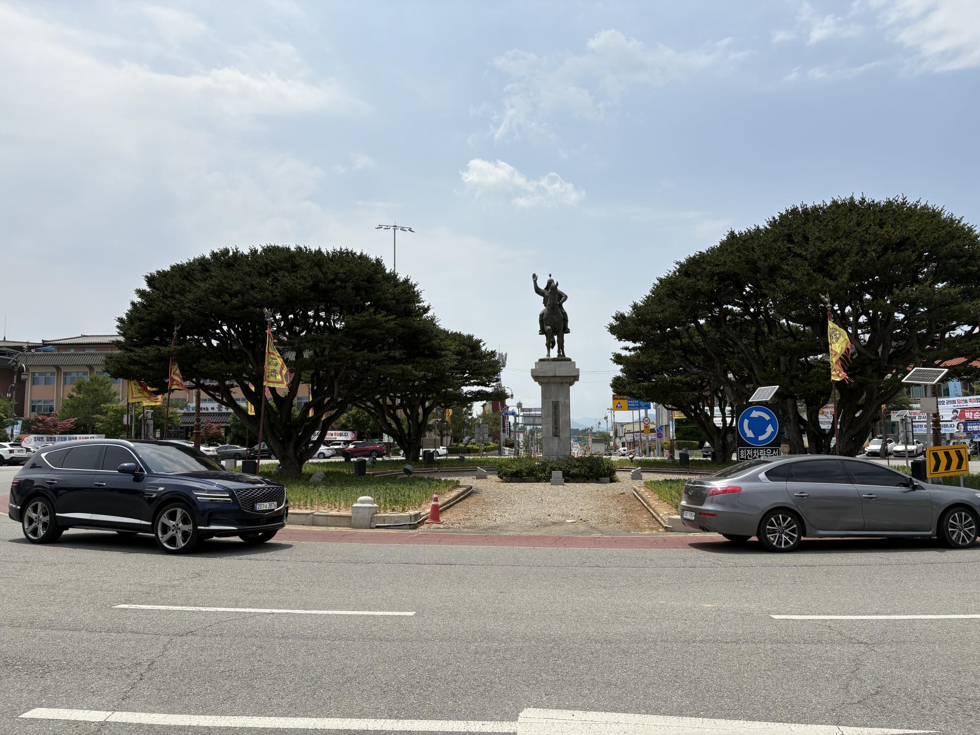 51b1cff14c22c.jpg