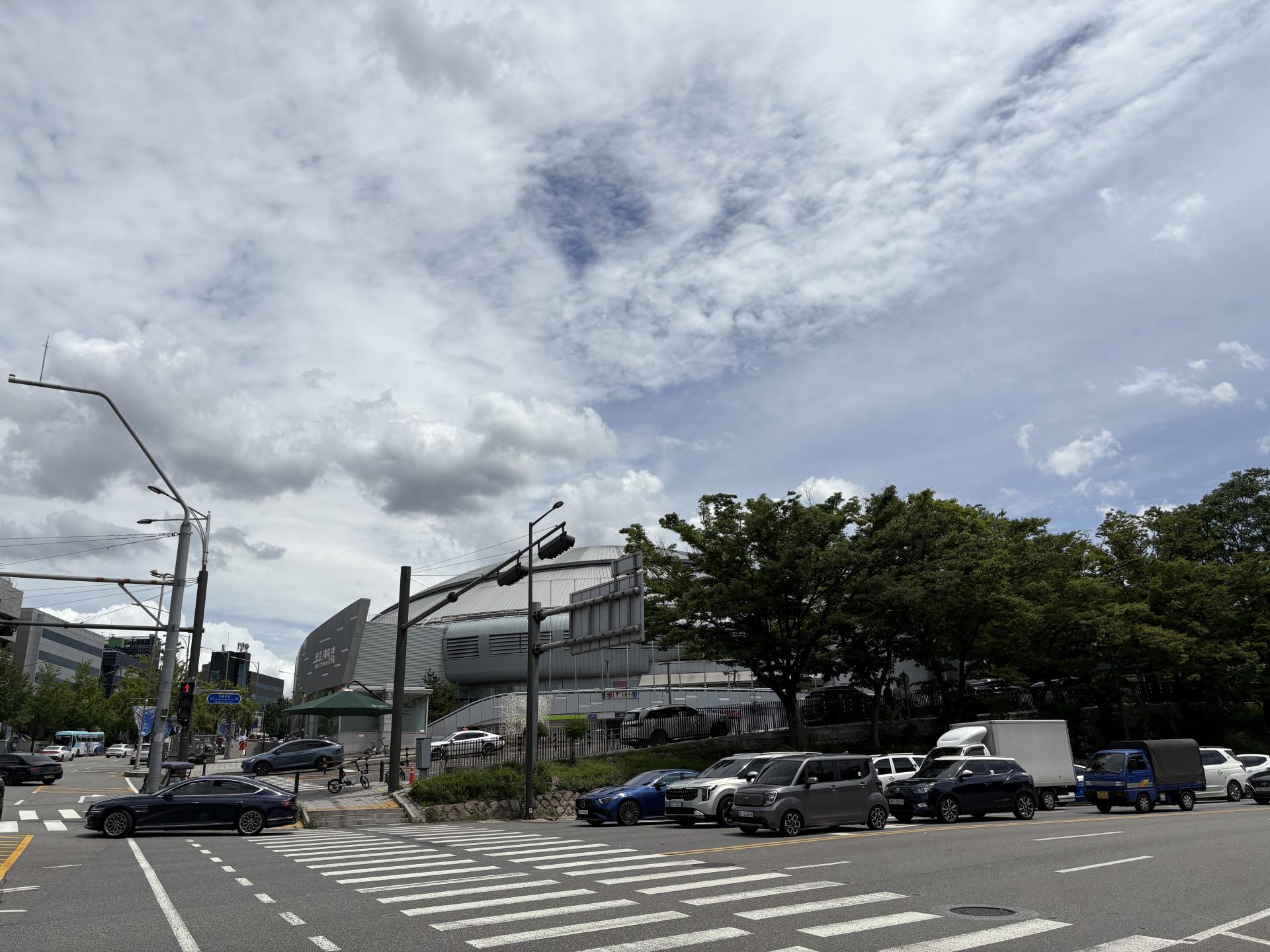 c7d572890d7b1.jpg