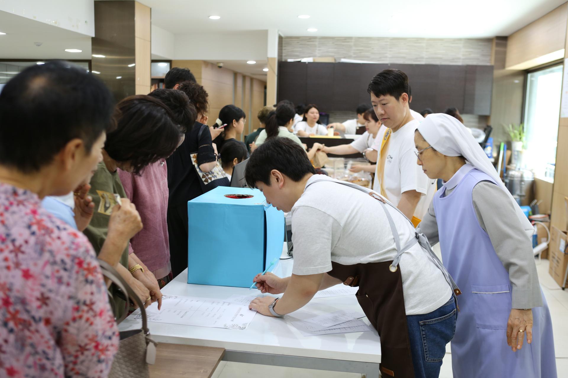 dbb2b5031bd47.jpg