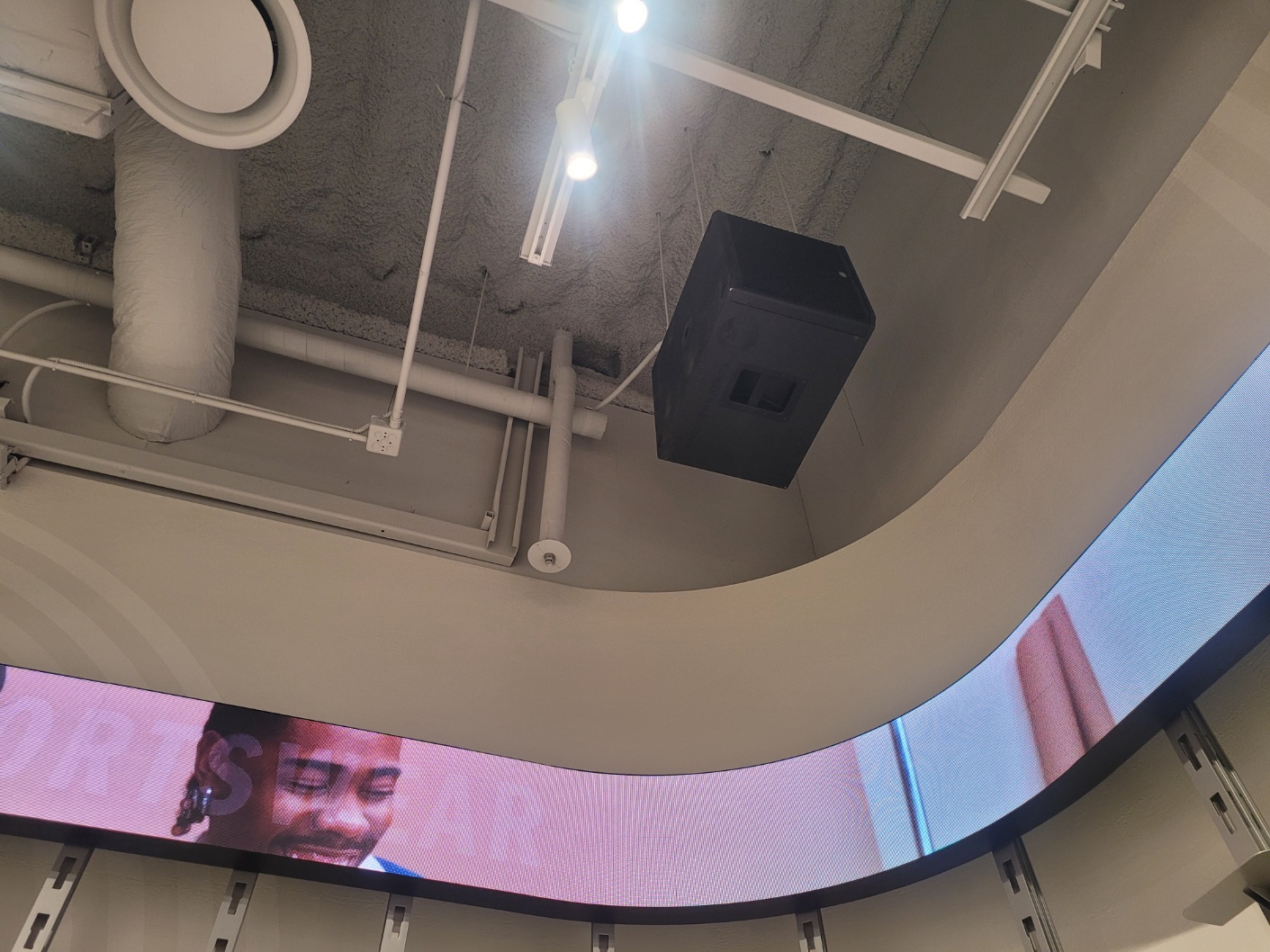 9328f60ca80c9.jpg