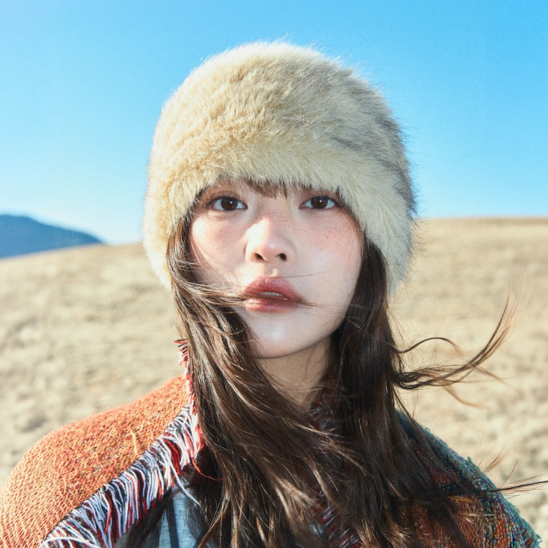 예빛_싱글 'Traveler'_앨범 커버.jpg