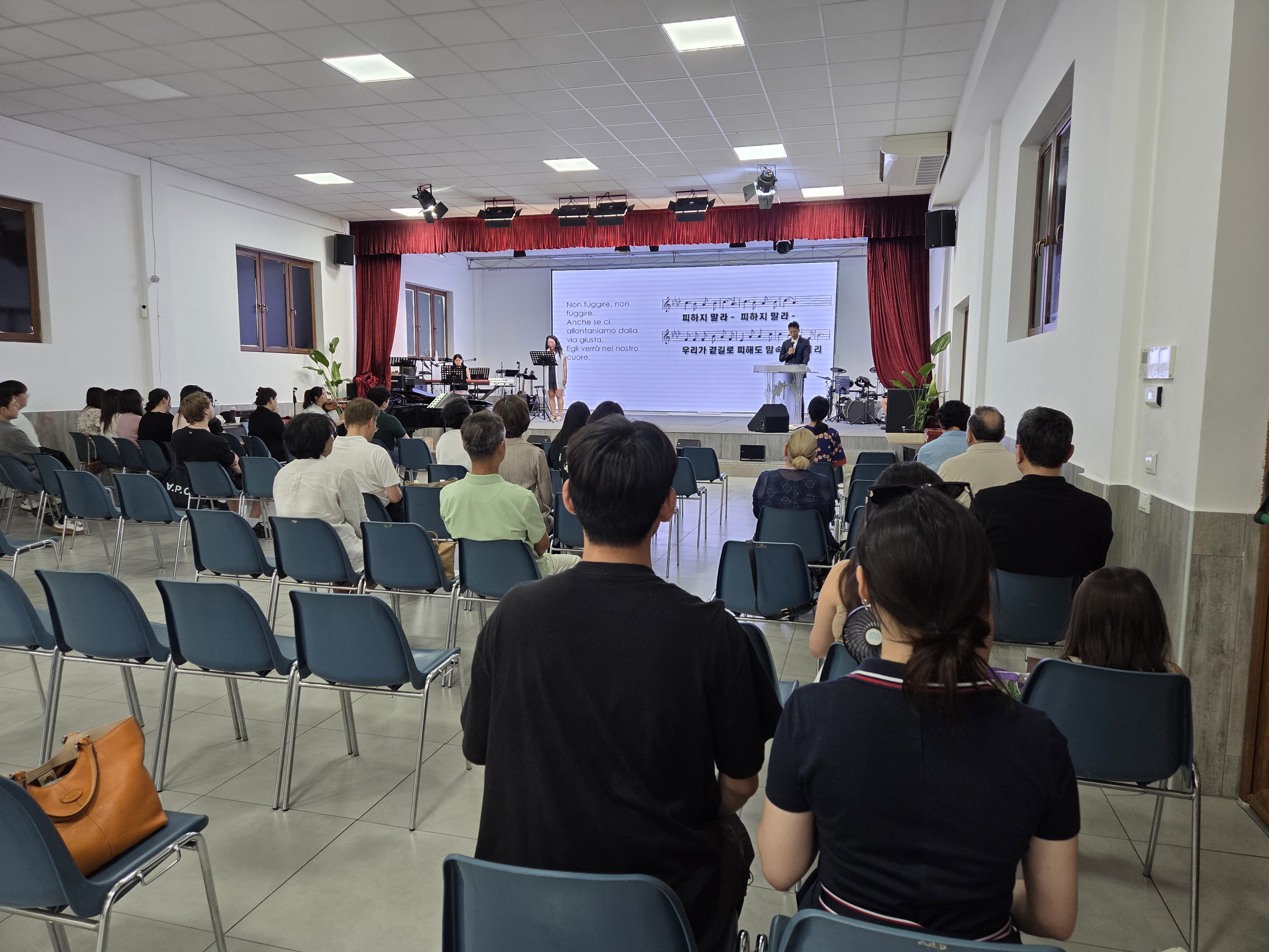 5cb1ec1583b4e.jpg