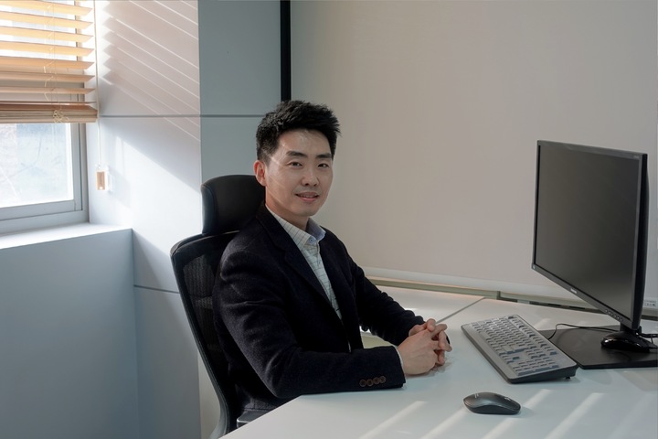 Hyunwook Kang, CEO of TECURE