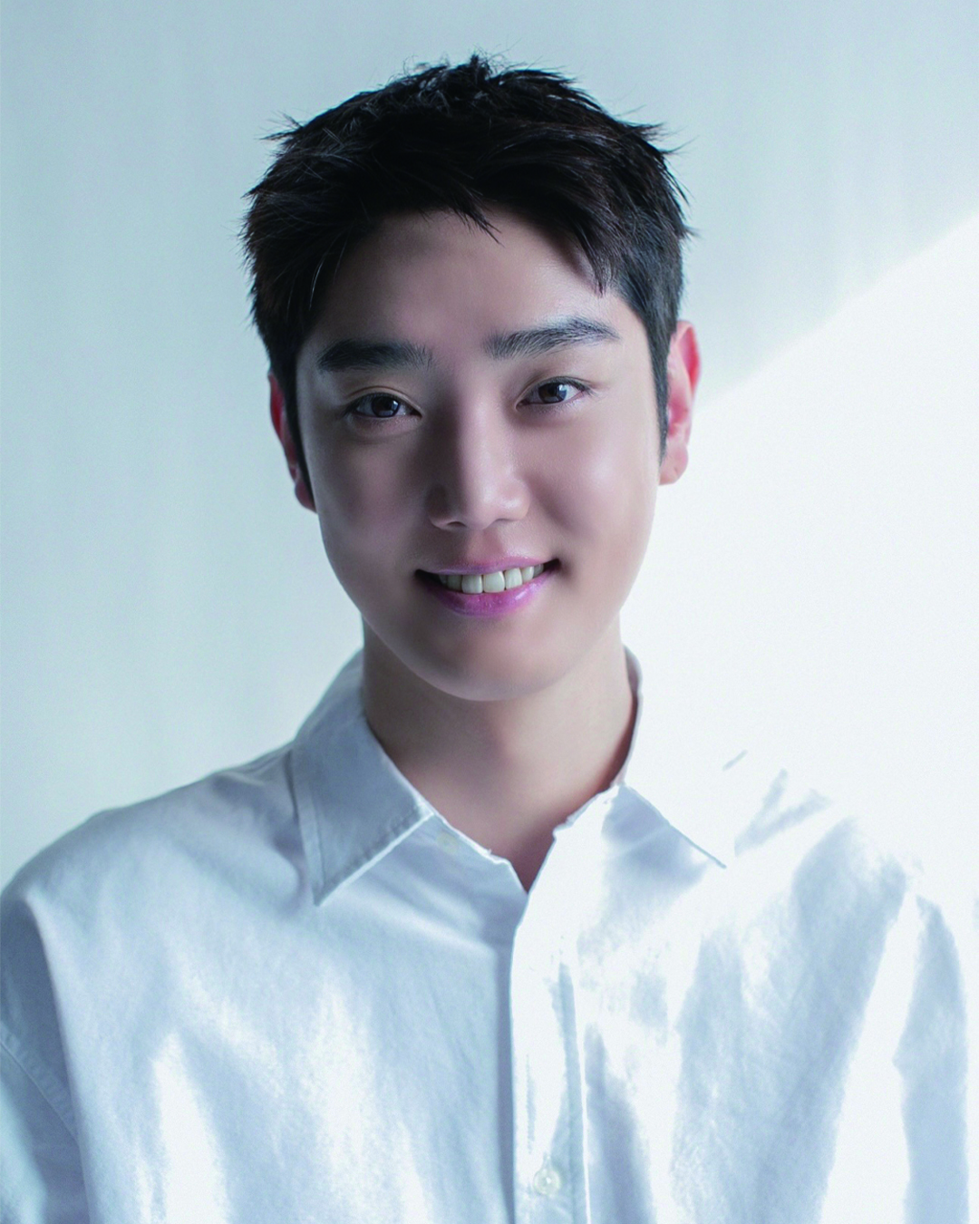 유태주배우_네이버_0000_레이어 3.jpg