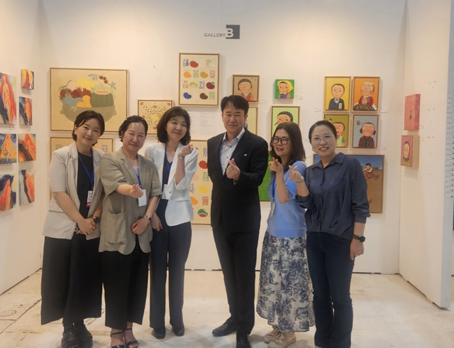 글로벌 작가 부스