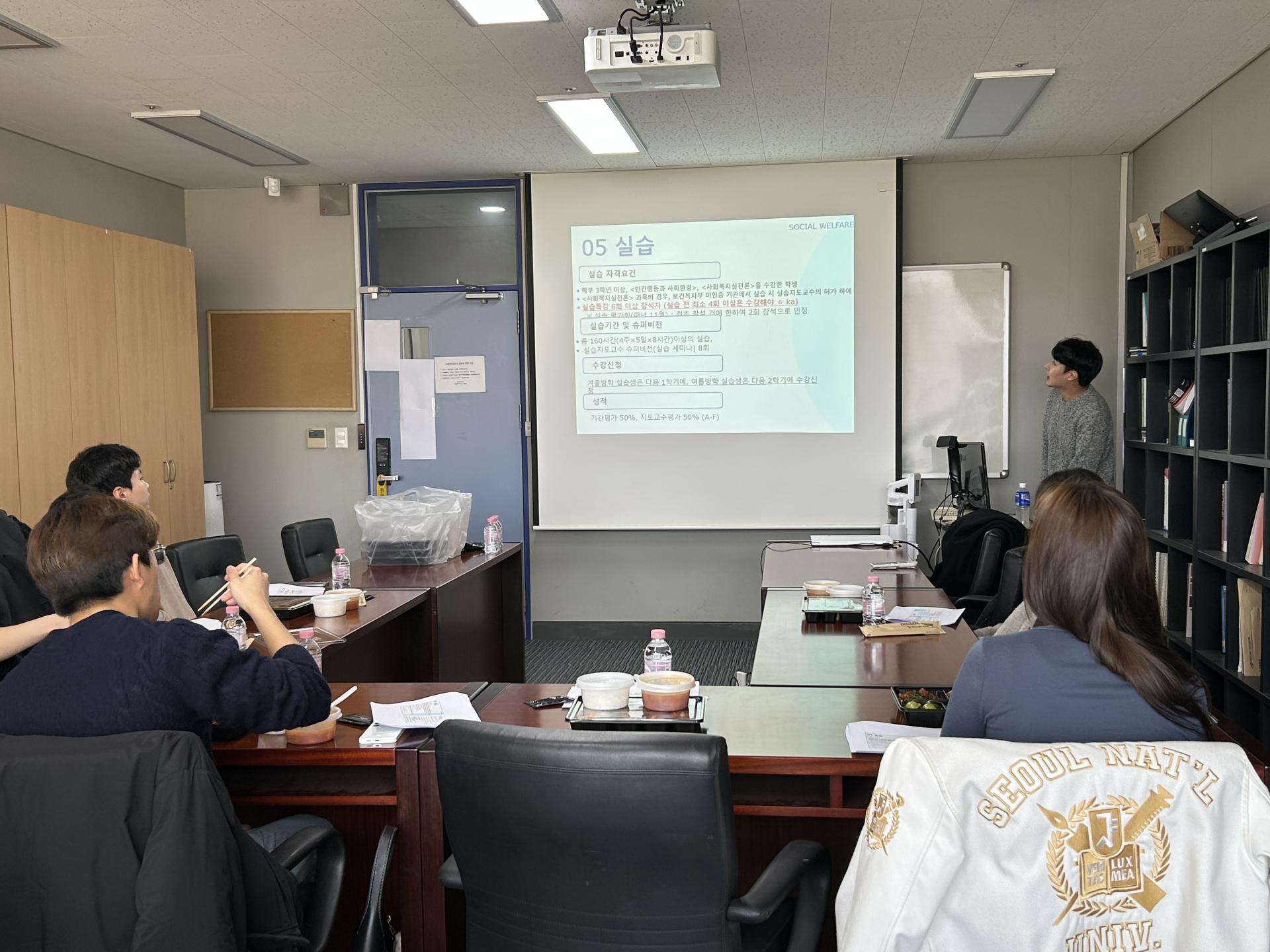 85b47ef65d162.jpg