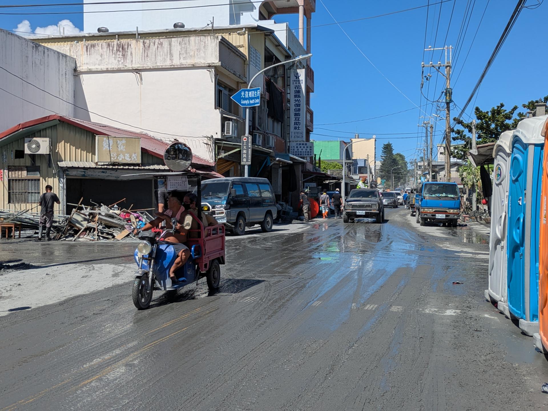 PXL_20251003_052736956.MP (1).jpg