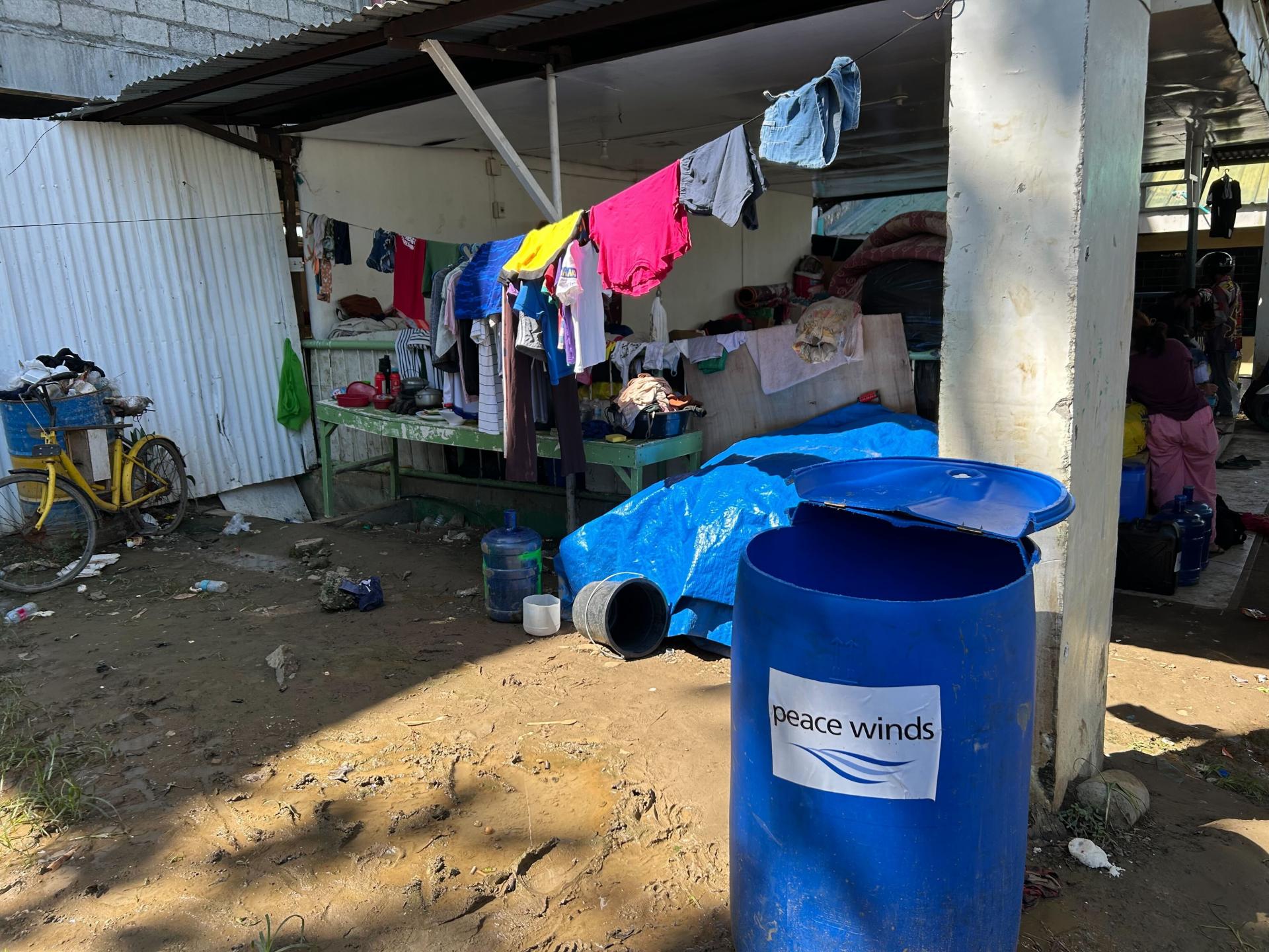 給水タンクに溜めた水は洗濯などに利用(11日撮影) (1).jpg