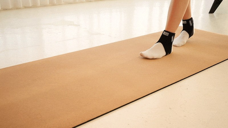 Anneka AK15 ankle brace