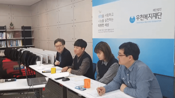 d2f965345f04c.gif