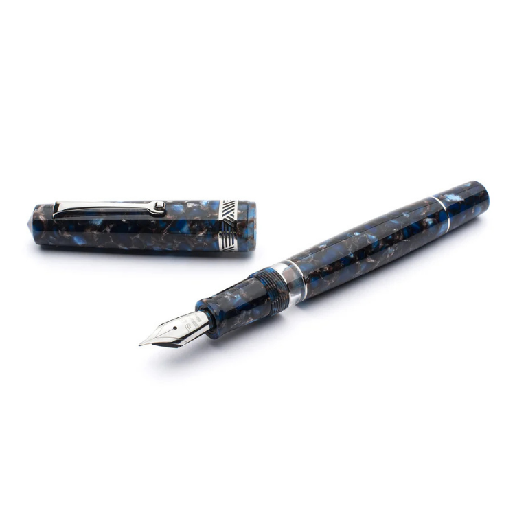 Silver trim Momento Magico Pietra Salata fountain pen opened