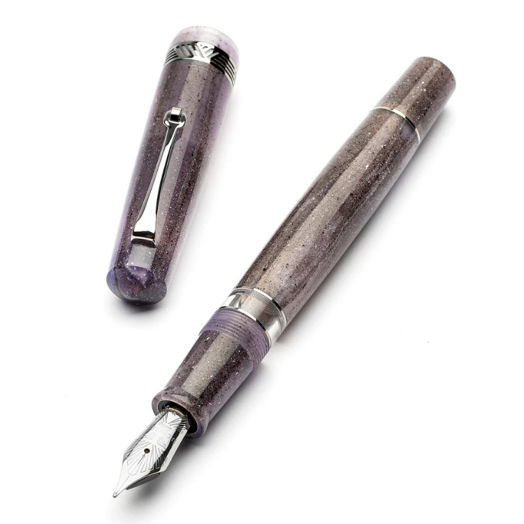 Silver trim Momento Magico Ametista fountain pen opened