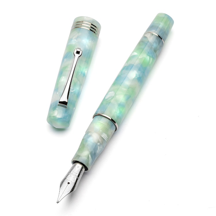 Palladium trim Momento Zero Artica fountain pen opened