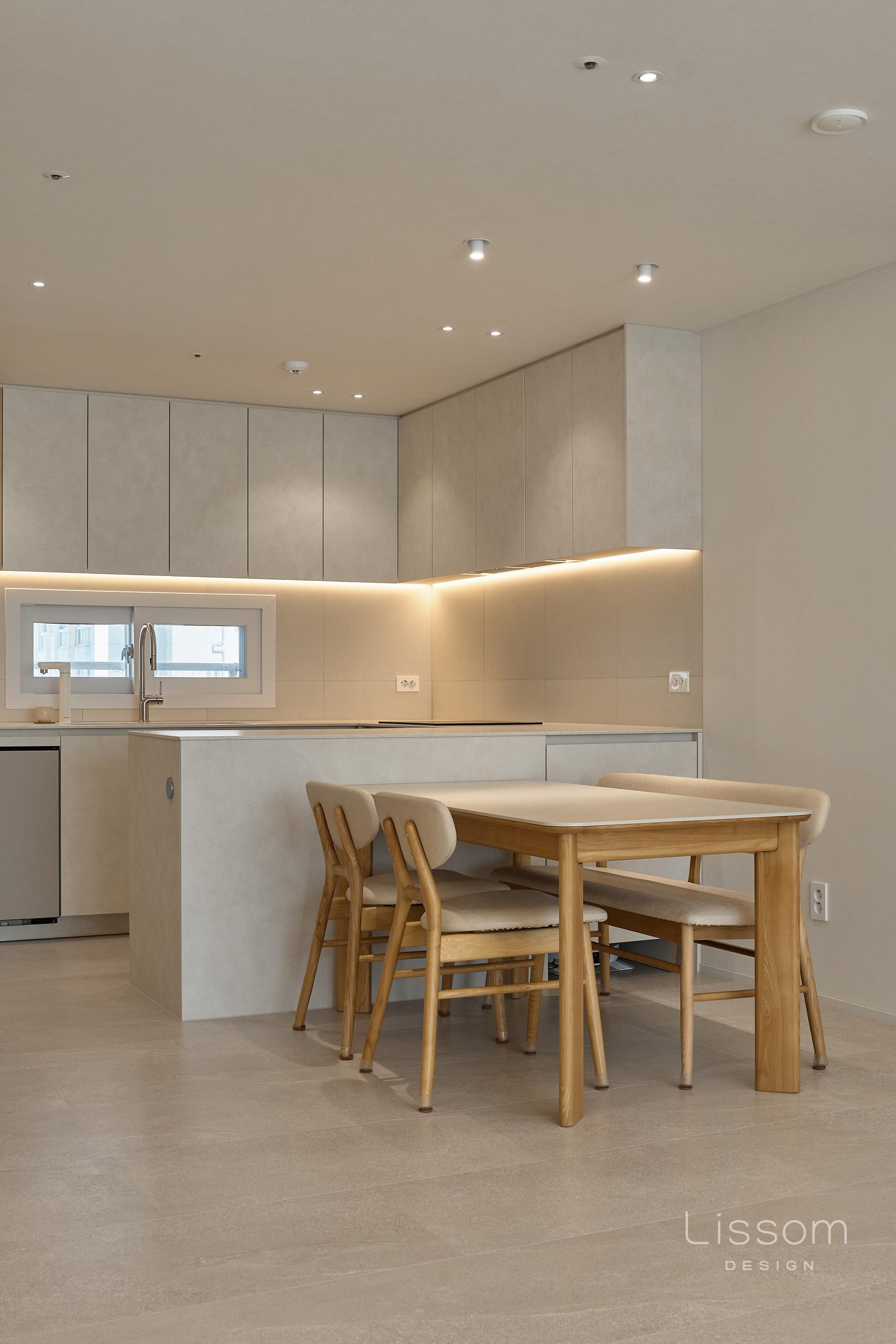 6792f8505e5b6.jpg