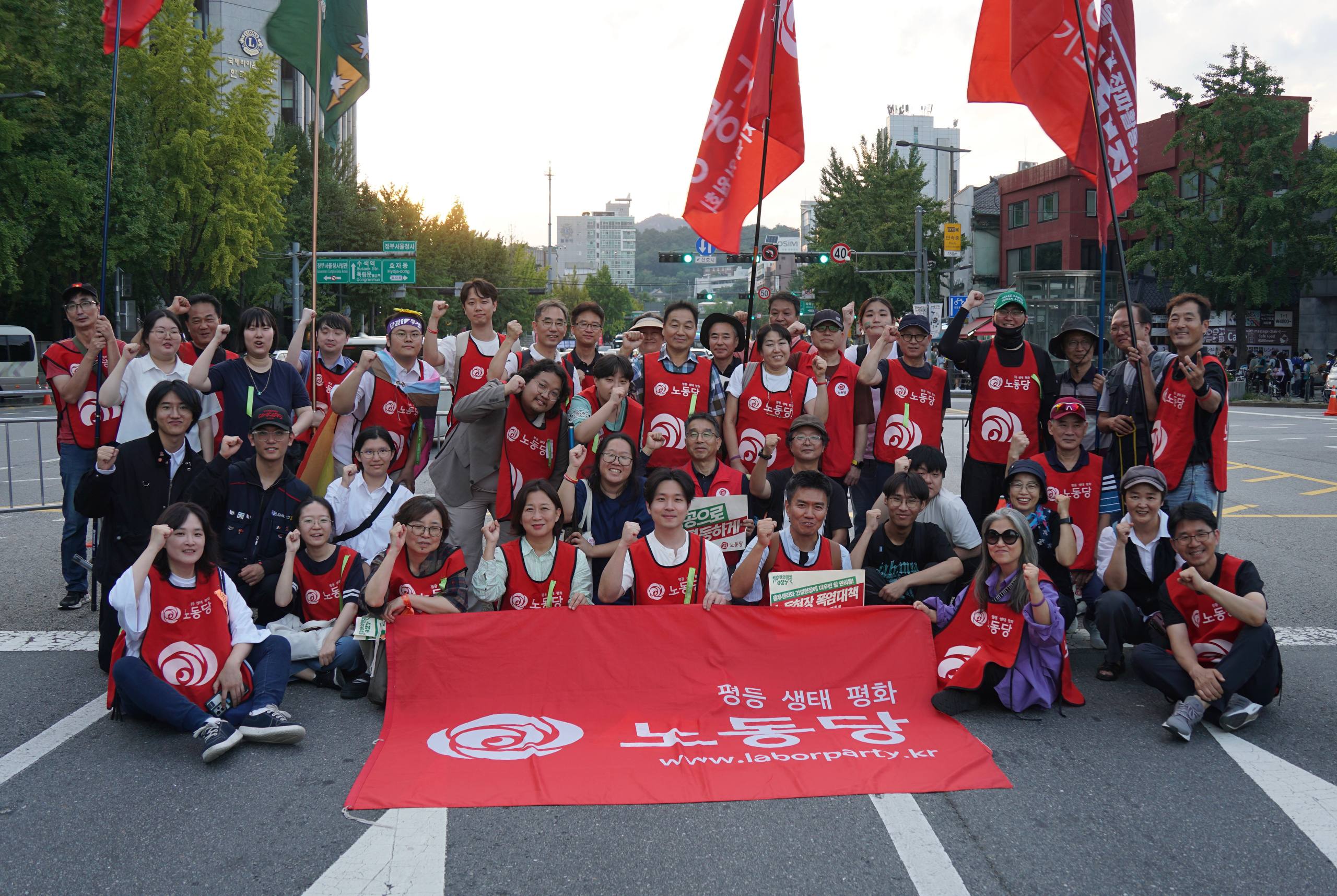 6f64235b126f4.jpg