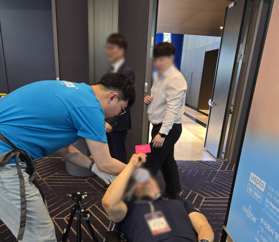 덴토존 스토리-DV WORLD 2025-72157939399.jpg