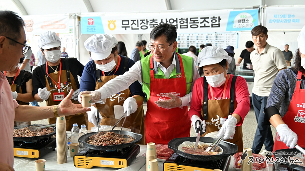 02.jpg