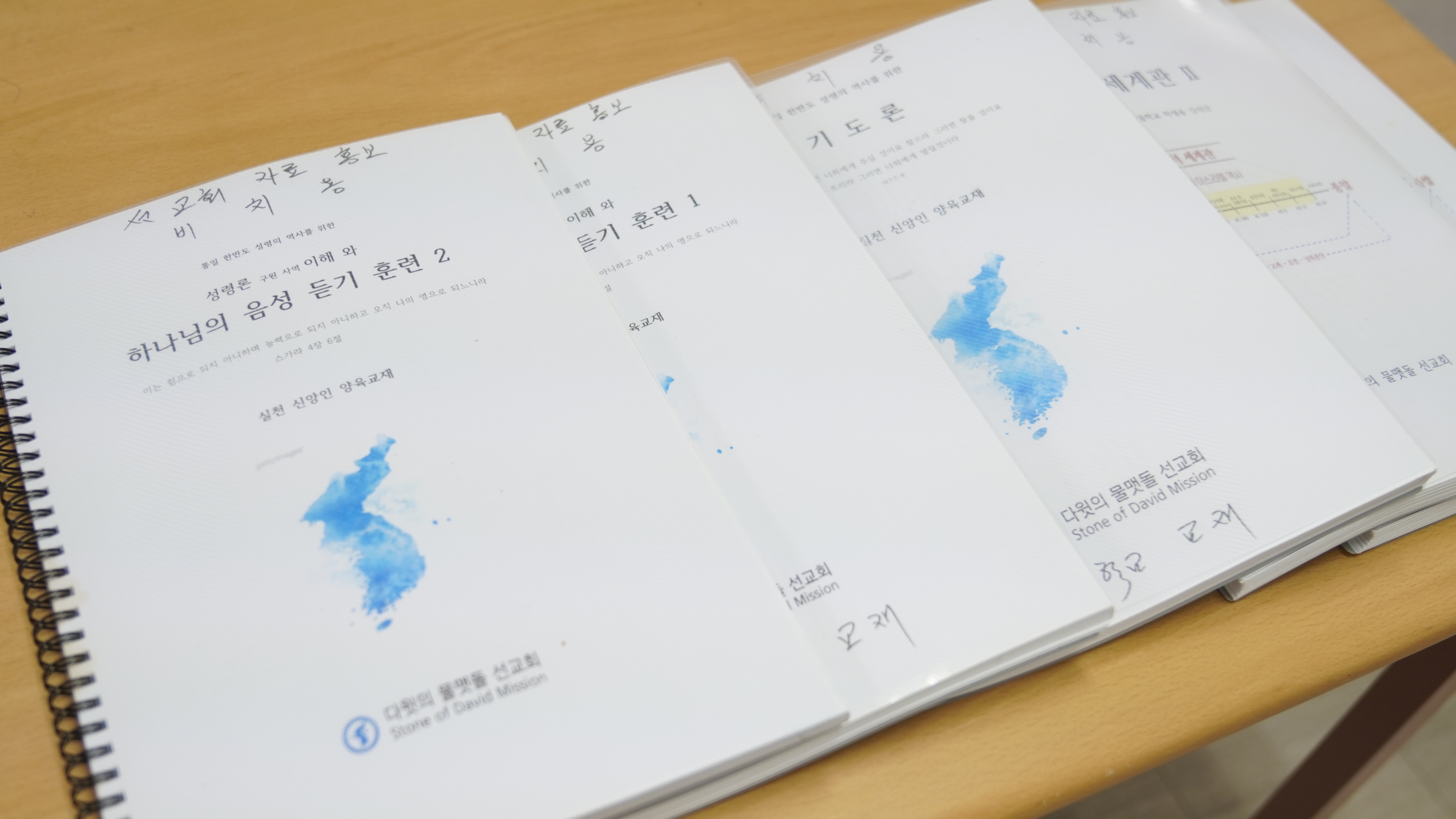 f8984ed1258f7.jpg