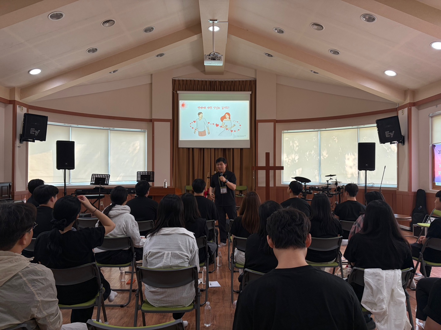 107eb0a4080b8.jpg