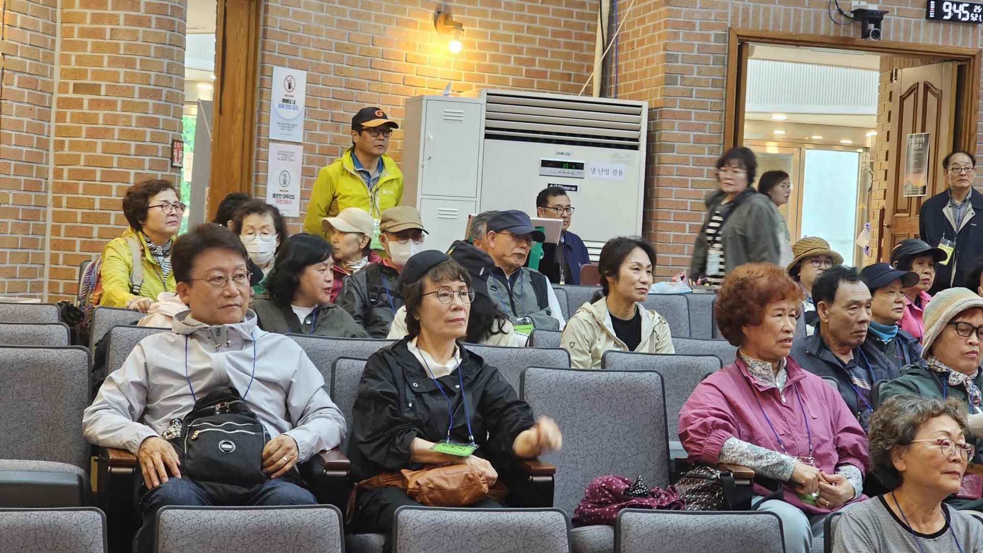 c4990b459e65a.jpg