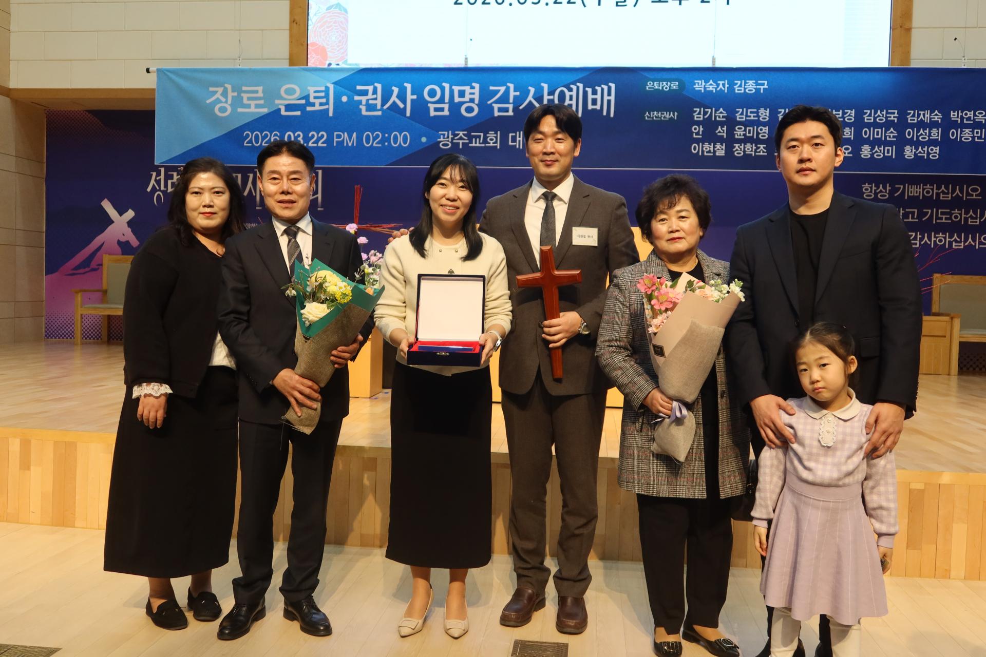 d7444675fb1f3.jpg