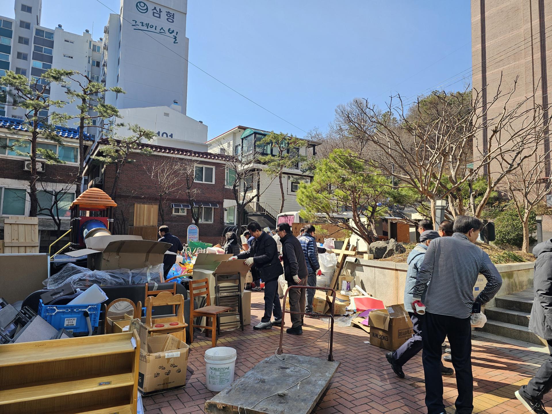 b784a45745dce.jpg