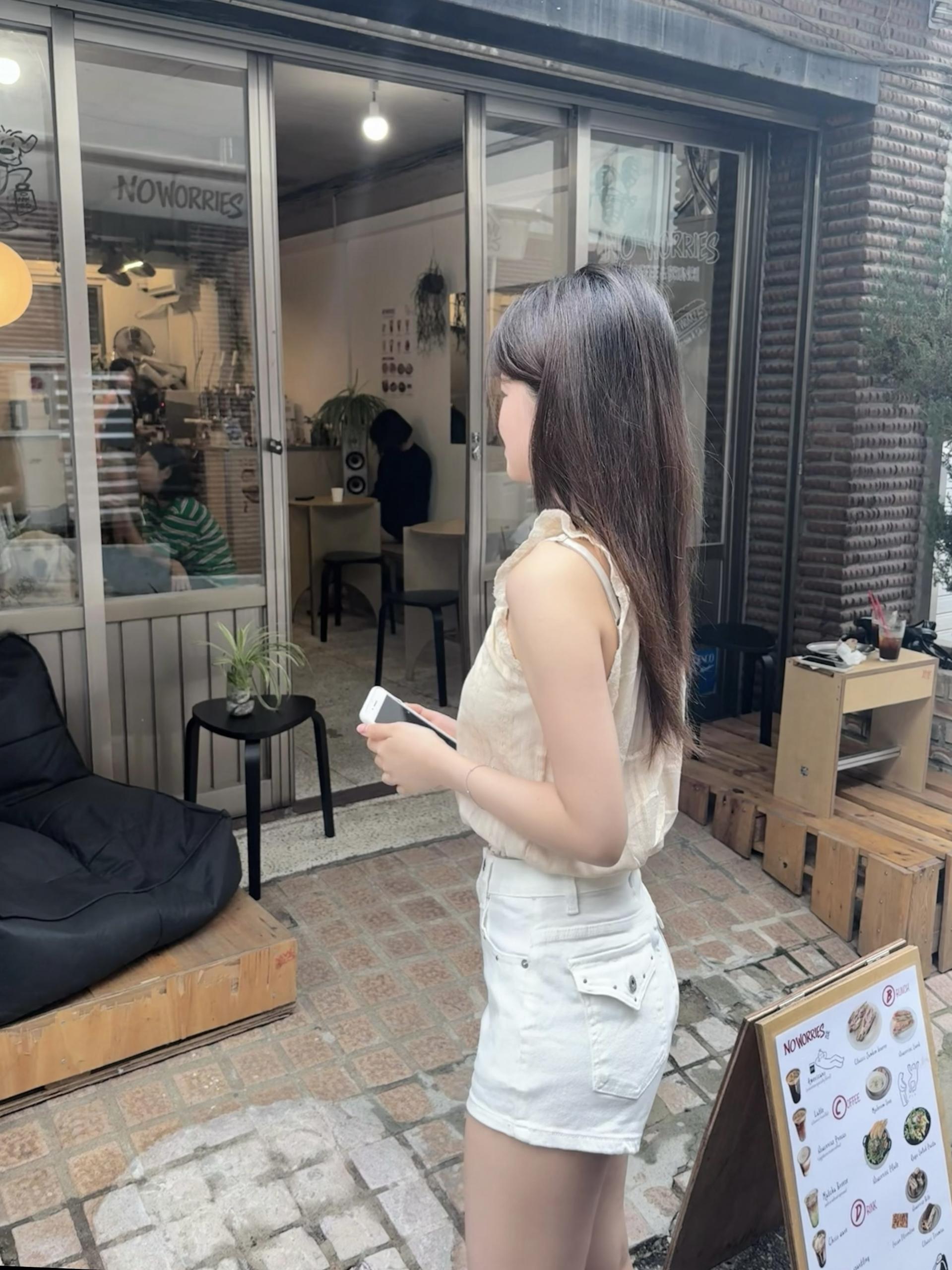(당일발송) 체체 스터드 숏 팬츠 - 2color
