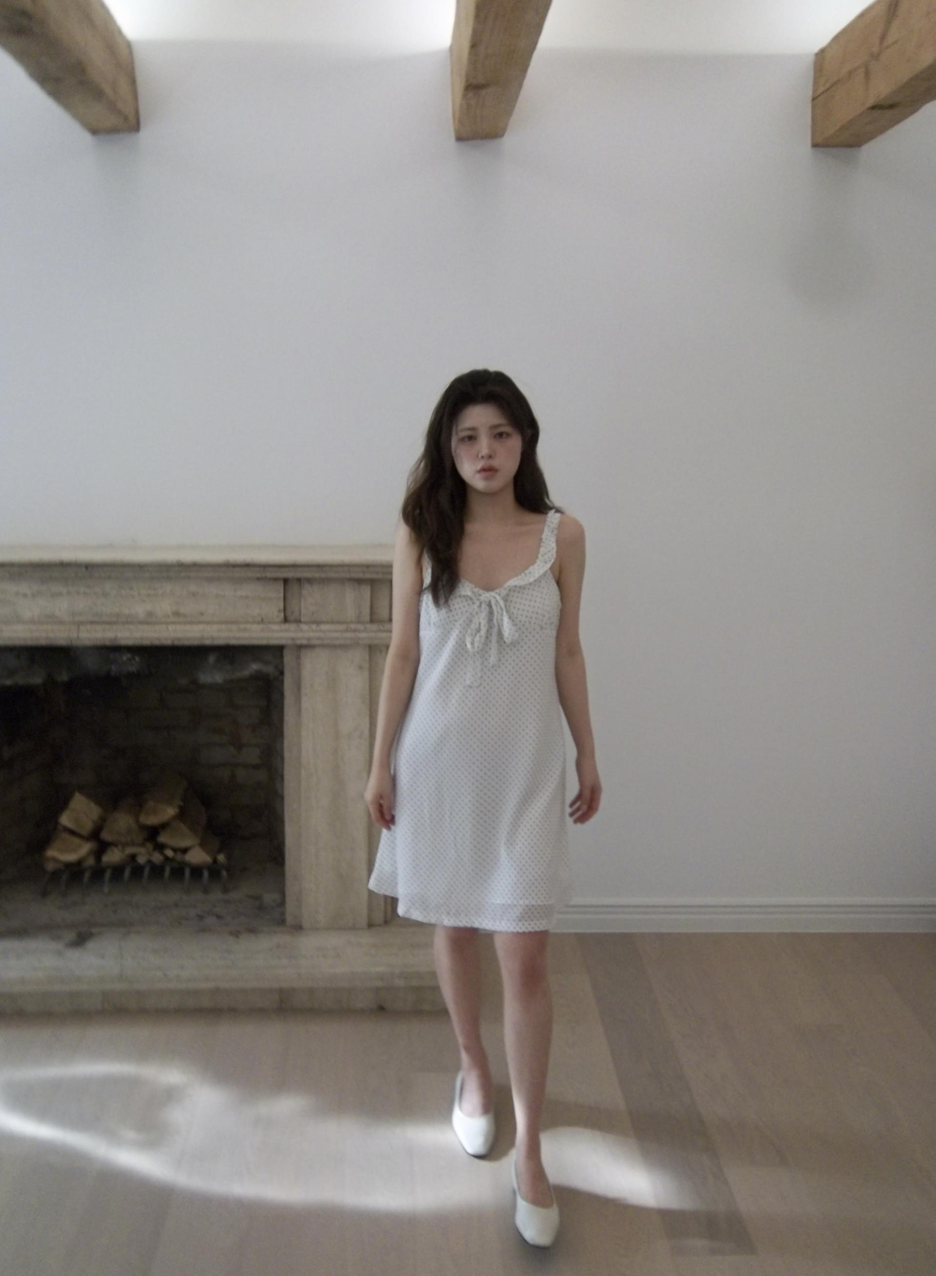 [자체제작] 에센스 도트 끈 원피스 WHITE