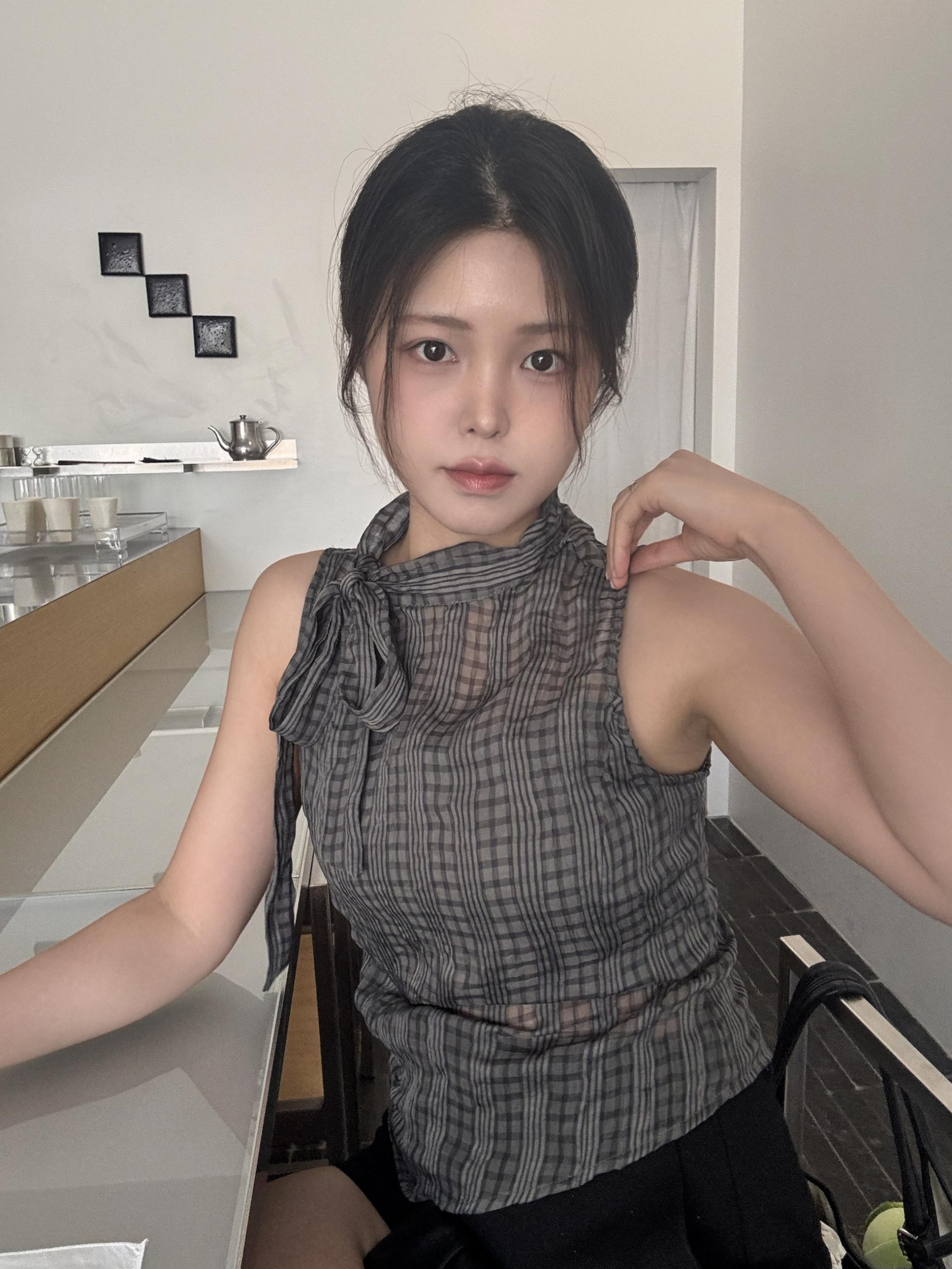 (당일발송) 소스 머플러 언발 블라우스 - 2color