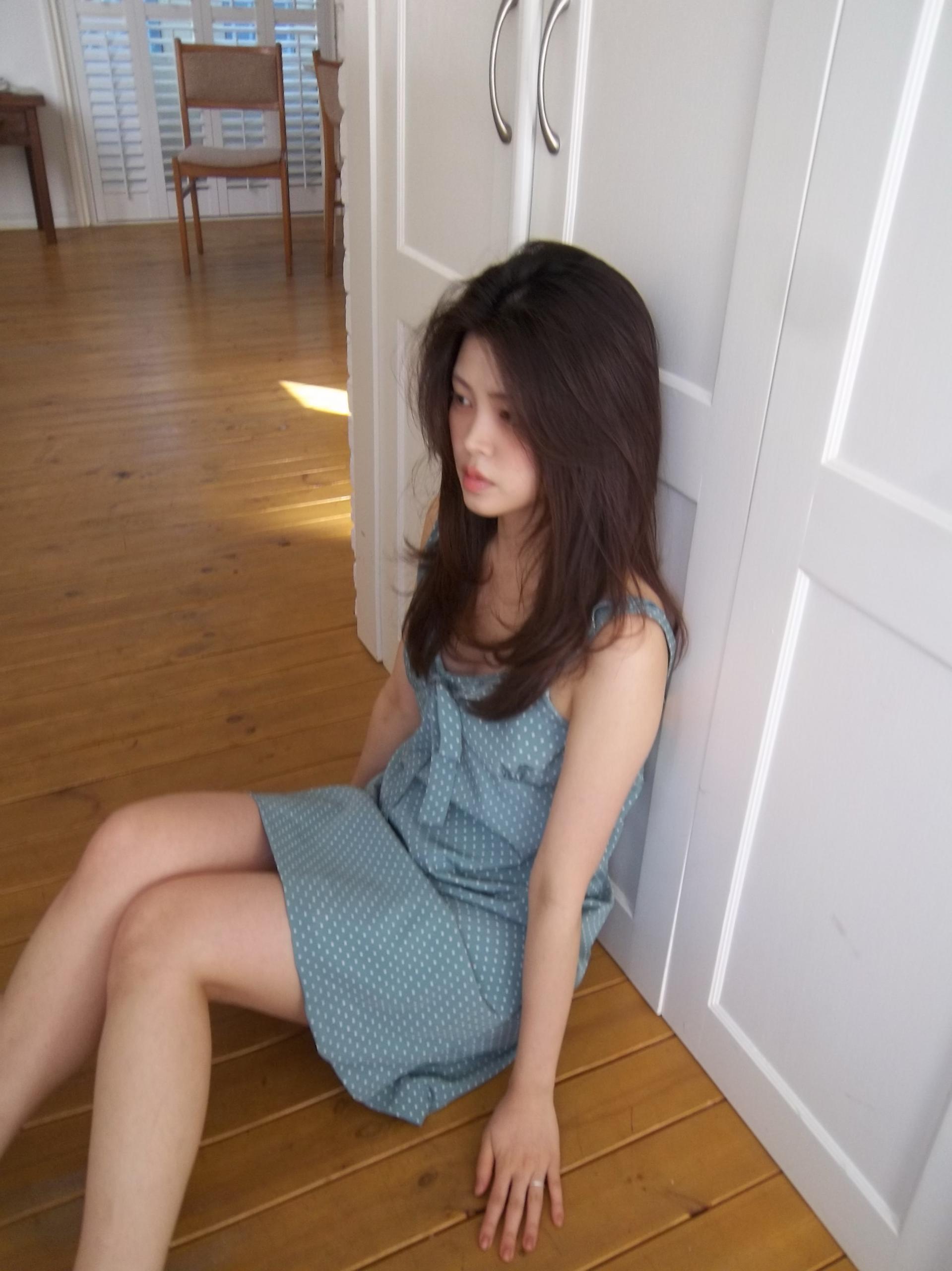 에센스 도트 끈 원피스