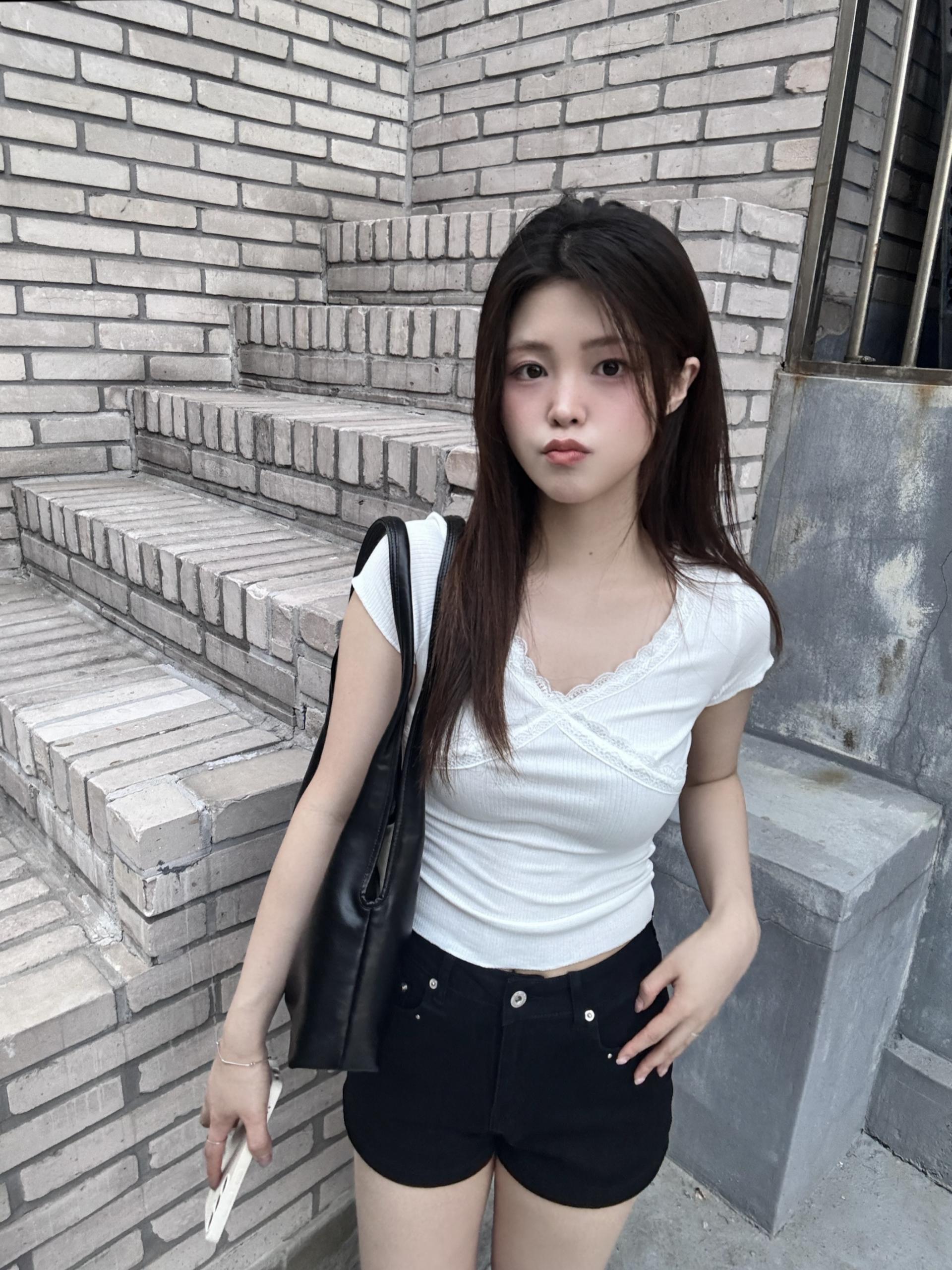 (당일발송) 체체 스터드 숏 팬츠 - 2color
