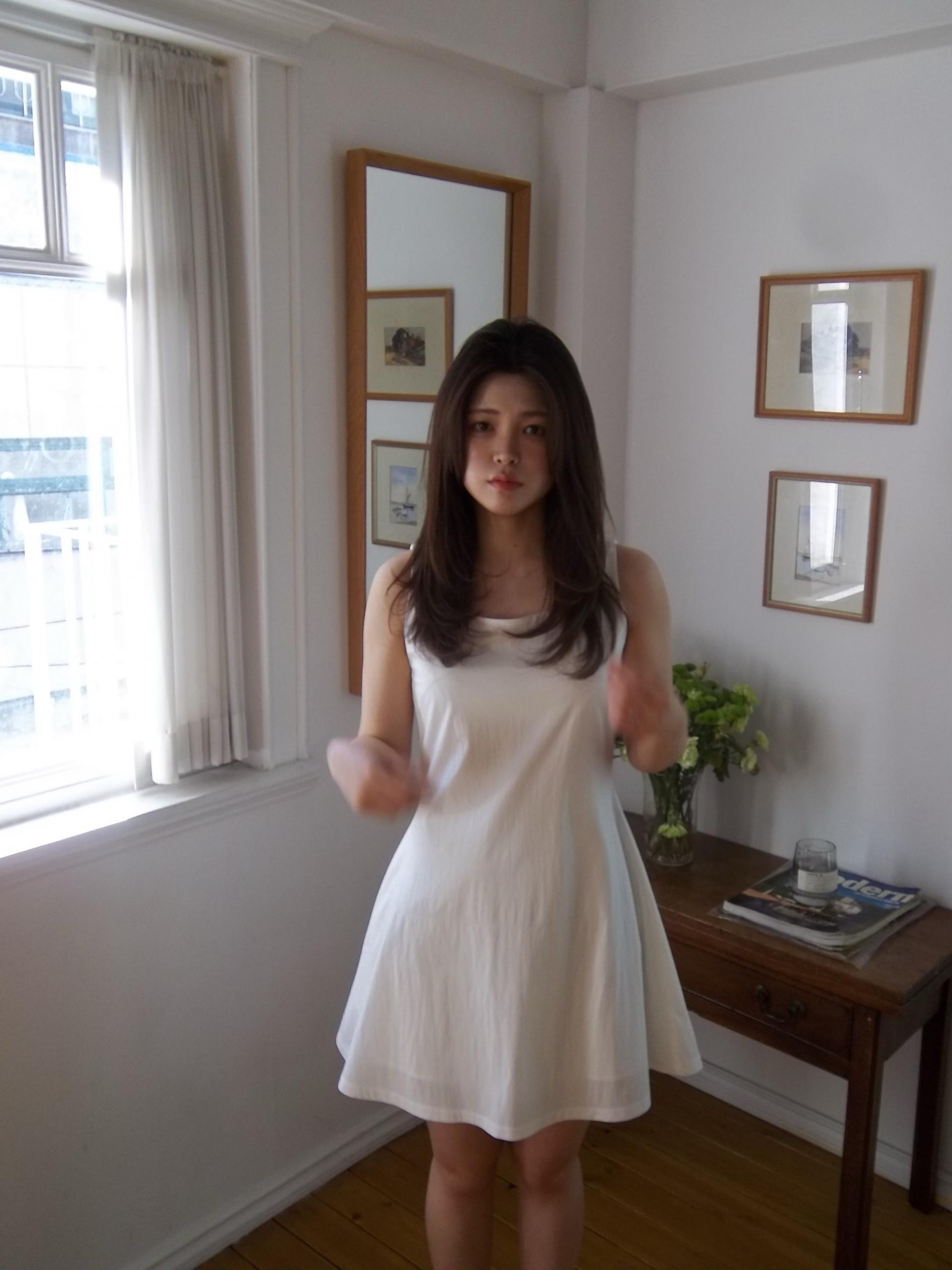 블루밍 슬리브리스 미니 원피스