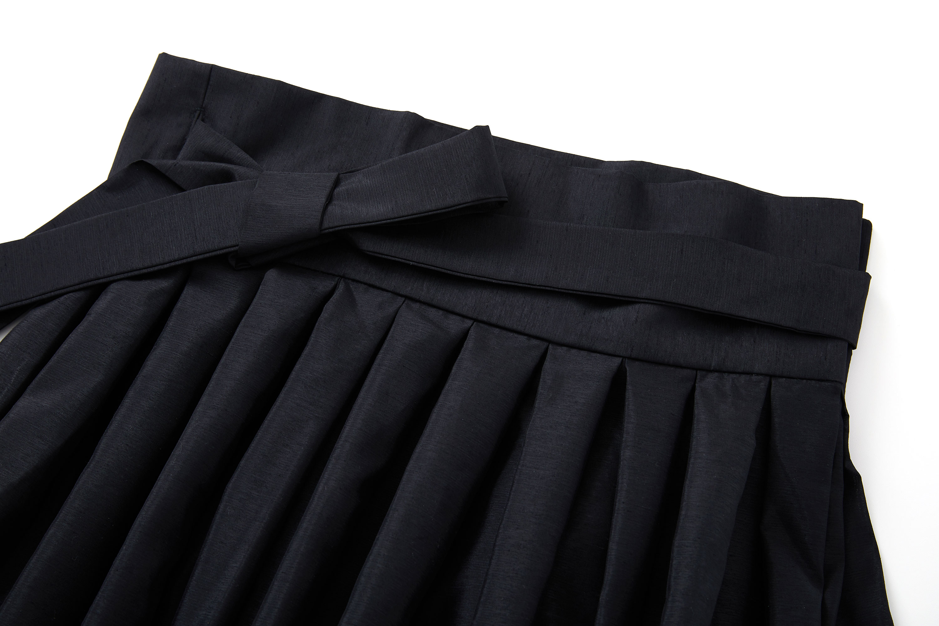 Daesyum Wrap Skirt_Black