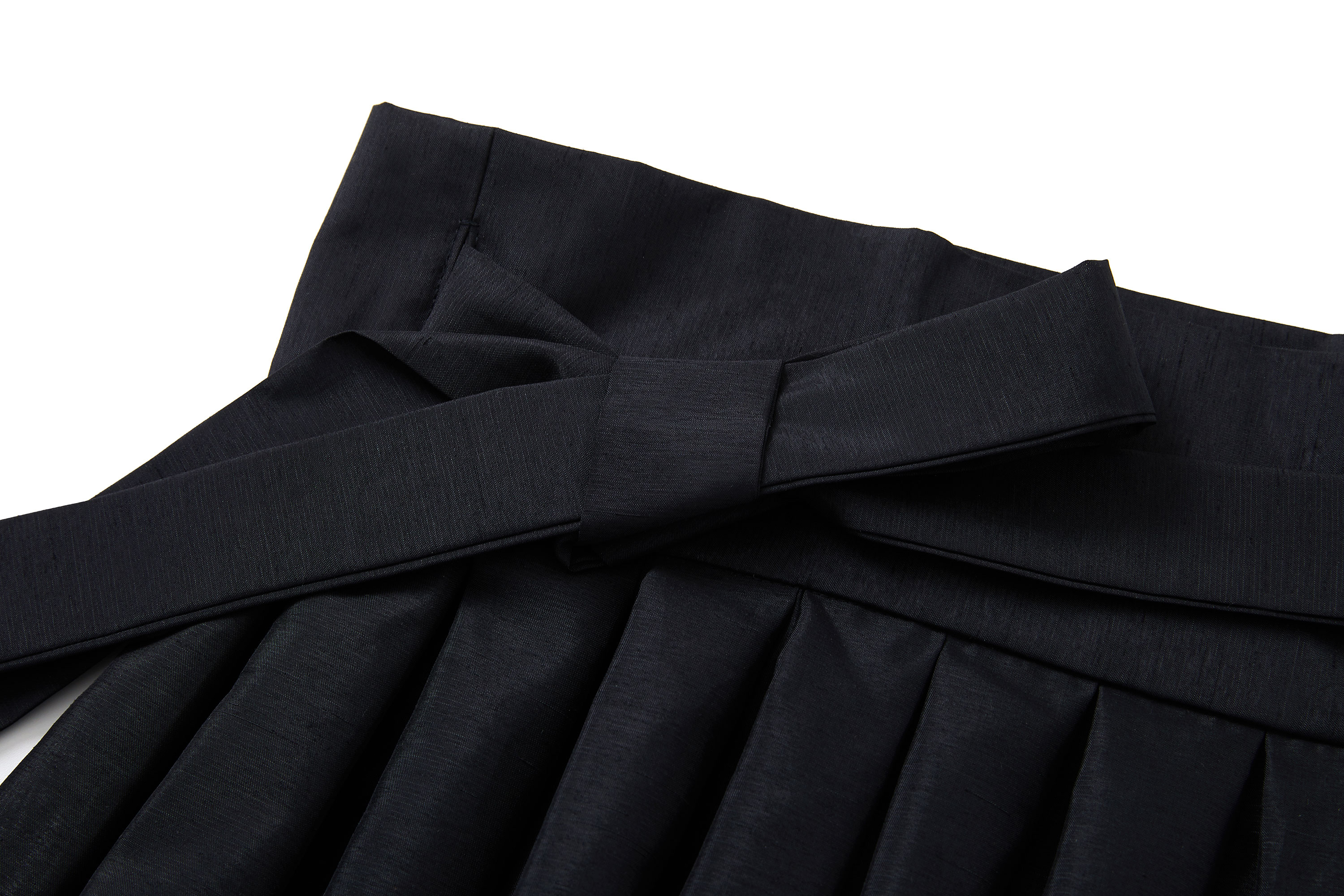 Daesyum Wrap Skirt_Black