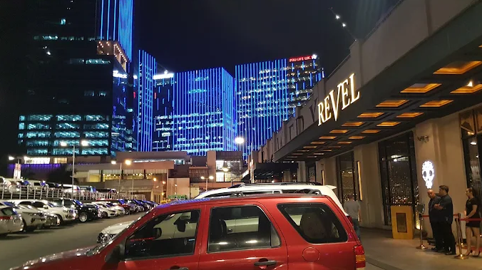 필리핀 마닐라 유흥 정보 레벨스 Revel at The Palace BGC 골드바 에이전시 BGC클럽 외부 전경