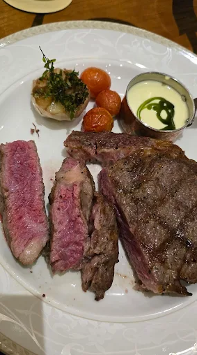 필리핀 마닐라 맛집 추천 라 피자 La Piazza 오카다 카지노 호텔 골드바 에이전시 라피자 육즙이 살아있는 최고급 스테이크