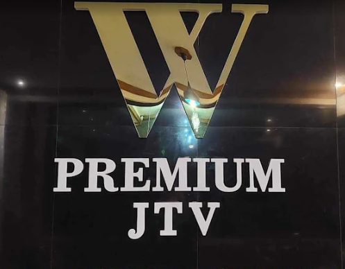 필리핀 마닐라 말레테 JTV The W JTV 외부 간판 로고