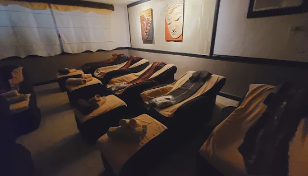필리핀 마닐라 말라테 마사지 스파 궁스파 조용한 휴식을 취할 수 있는 마사지 룸 골드바 에이전시