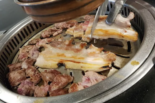 마닐라 말라테 24시간 식당 황소막창 갈매기살 목살