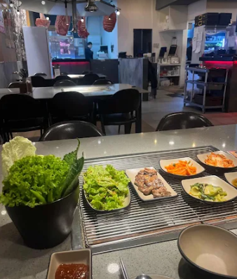 마닐라 말라테 24시간식당 통큰 정육식당 야채와 기본 상차림