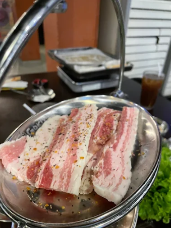 필리핀 마닐라 말라테 24시간 맛집 삽겹까나 시즈닝을 한 삼겹살 골드바 에이전시