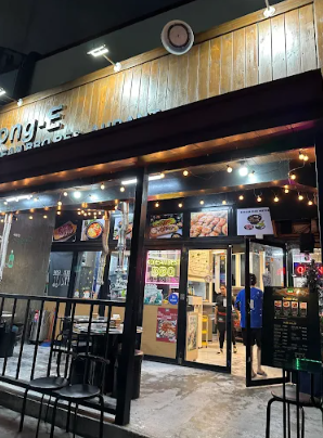 필리핀 마닐라 말라테 맛집 홍이 식당 밖에서 바라본 정문 전경 골드바 에이전시