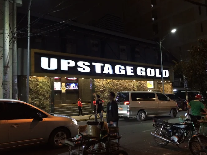 필리핀 마닐라 유흥 정보 업스테이지 골드 Upstage Gold 말라테 골드바 에이전시 외부 밤 전경
